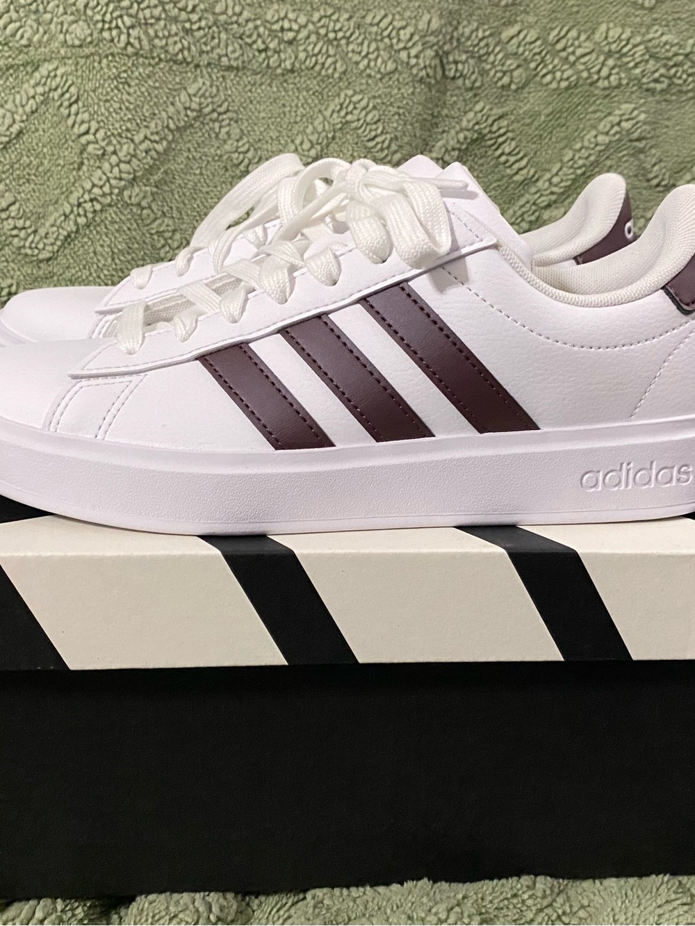 Adidas White Sneakers with Maroon Stripes — Women's Low-Top